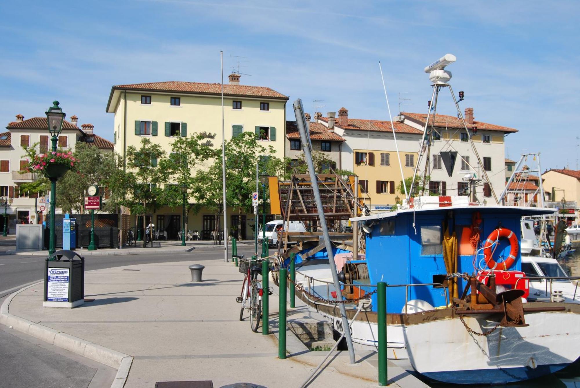Hotel Alla Citta Di Trieste Градо Экстерьер фото